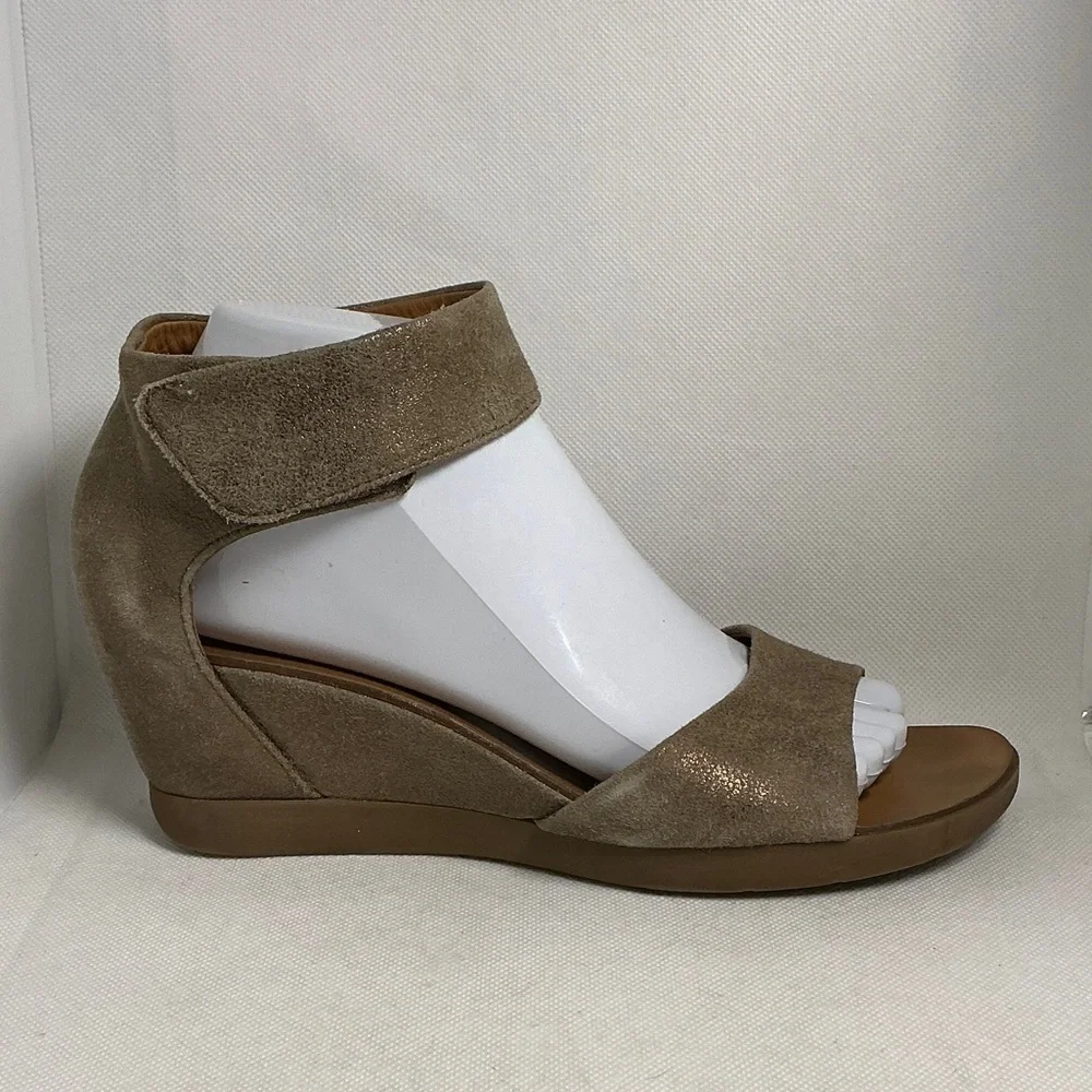 Paul Green Munich Taupe Suede Wedge Sandals Comfort Ankle Strap 7